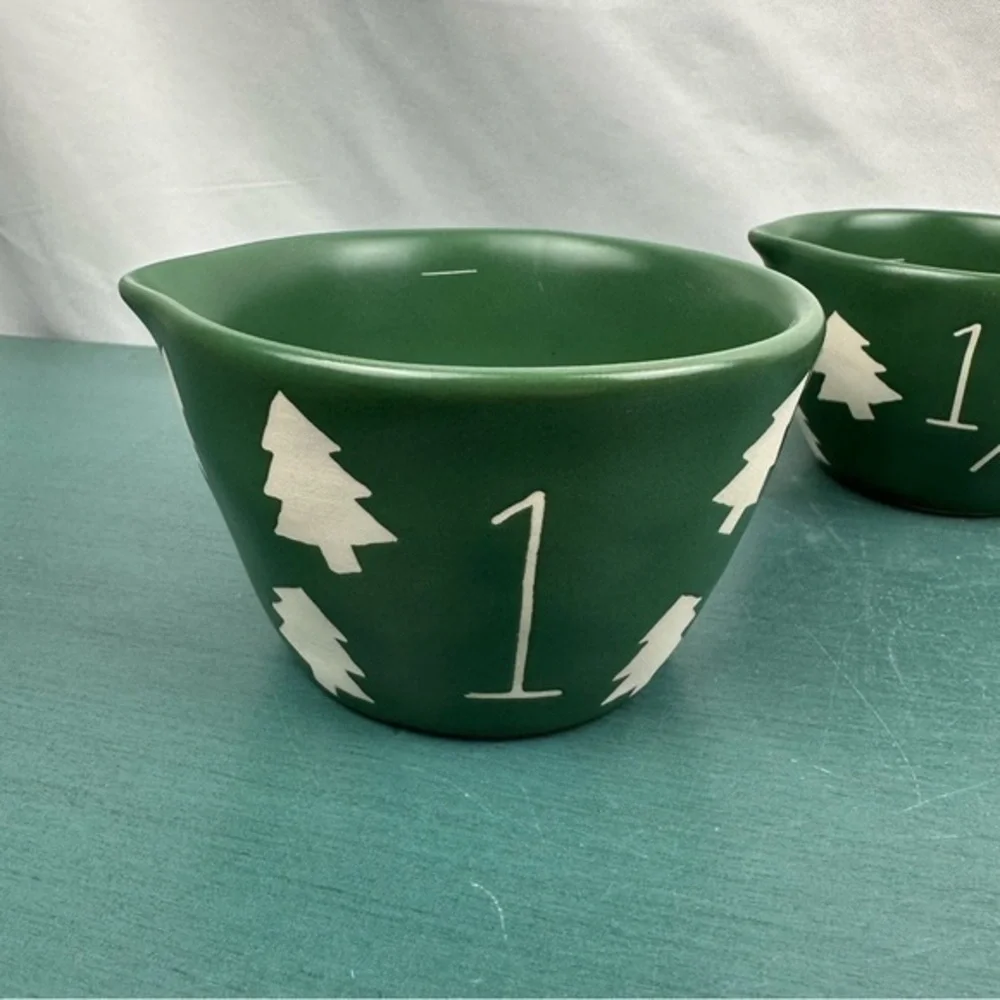 NWT Rae dunn christmas tree‎ measuring cups